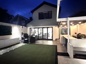 Garden lights- click for photo gallery